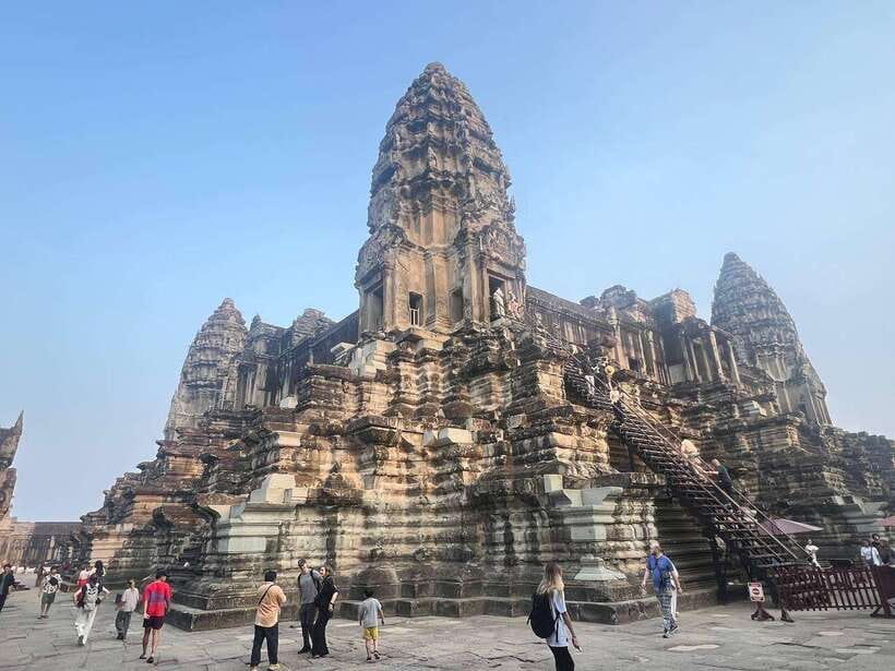 1-Day Angkor Wat Private Tour with Spanish Tour Guide. - Transport, timing, and what to pack