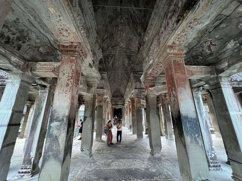 1-Day Angkor Wat Private Tour with Spanish Tour Guide. - Phimeanakas and the royal terraces