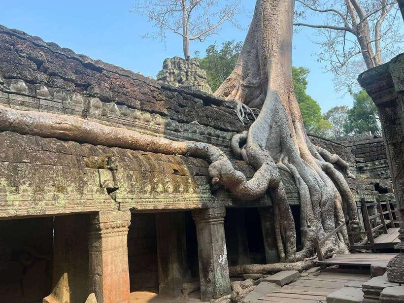 1-Day Angkor Wat Private Tour with Spanish Tour Guide. - The optional 4:00 PM sunset stop