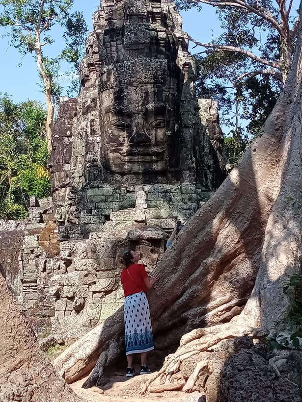 1-Day private Angkor Temple Tour from Siem Reap - Angkor Wat, two hours among stone stories