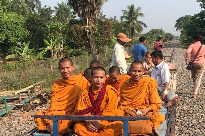1 day special Tour: Angkor Wat,Bayon,Ta Prohm, Bantey srei and Beng Mealea - Ta Prohm and the trees that took over