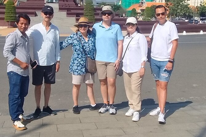 10 Stop Phnom Penh Tour by Tuk-Tuk, includes S21 & Killing Fields - Key points to know before booking