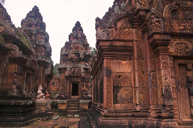 13 Days Private Tour to Cambodia, Angkor Wat and Vietnam - Hoi An: old houses, river life, and a large evening show