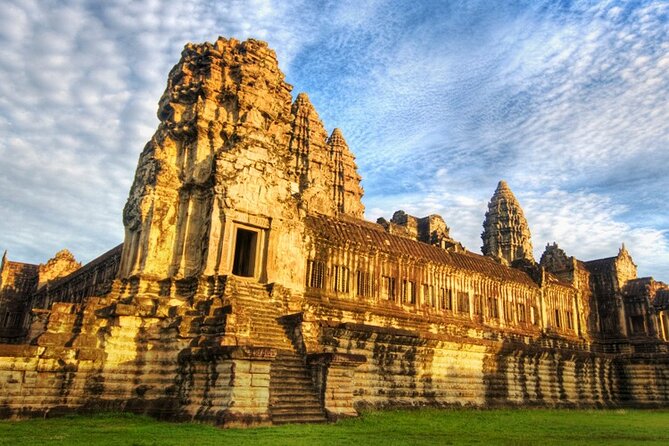 1day private tour to all majestic Temples in Angkor and Sunset - A Long Day Made Easier by the Vehicle