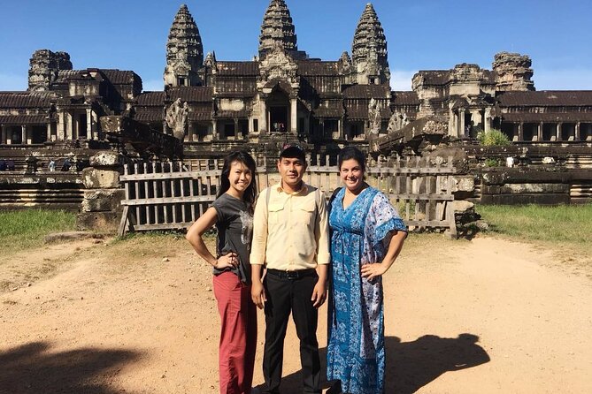2-Day 'Angkor & Village' Tour - Bayon and Baphuon: the first look at Angkor Thom