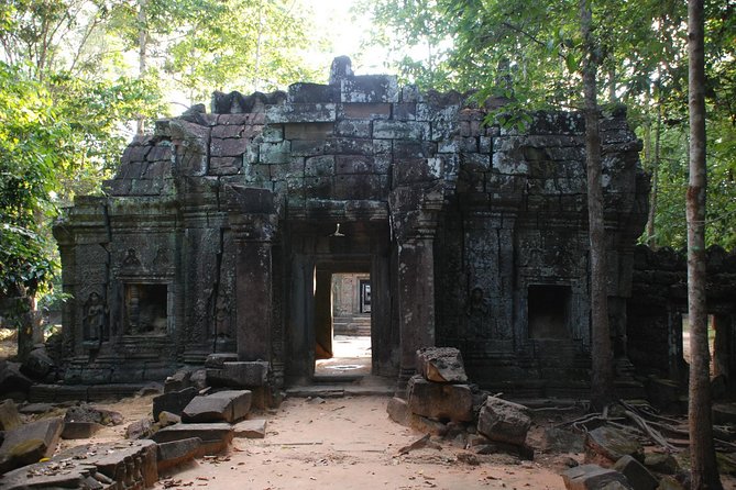 2-Day Angkor Wat & Tonle Sap Tour - Pace, fitness, and what to pack