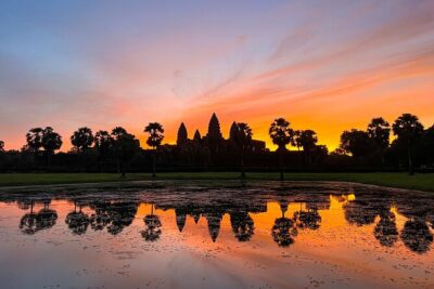 2-Day Angkor Wat Tour with Banteay Srei and Floating Village