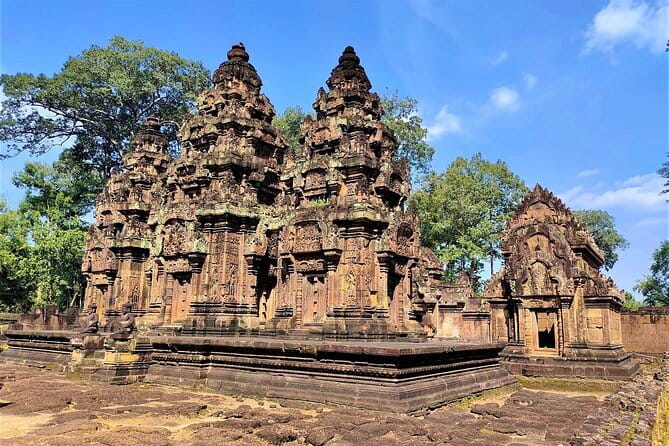 2 Day Cambodia Private Guided Tour in Angkor Temples - Who should book this tour