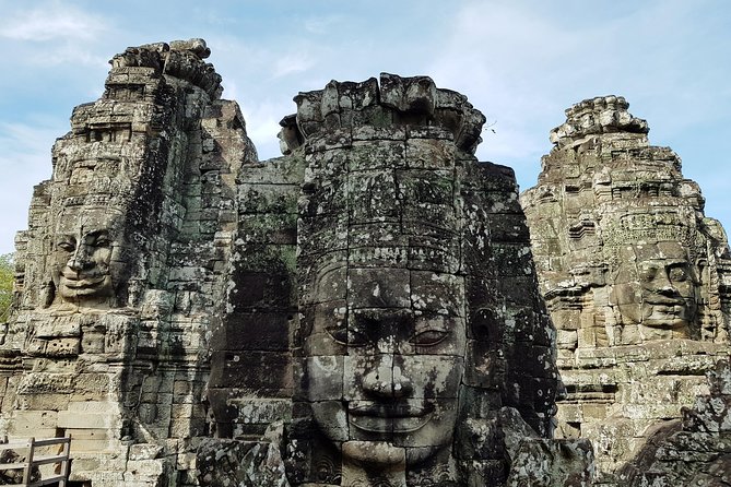 2 Day private tour: Small tour, Big tour, sunrise and sunset,floating village. - Banteay Srei and the finest small-scale carvings