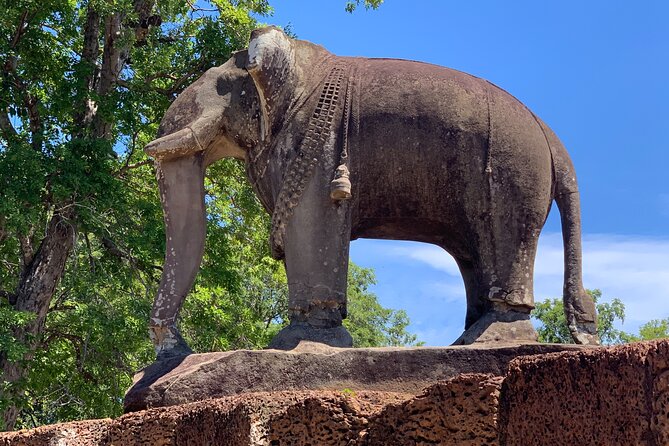 2 Days Angkor temples with Sunrise & Sunset - Banteay Srei and Banteay Samre