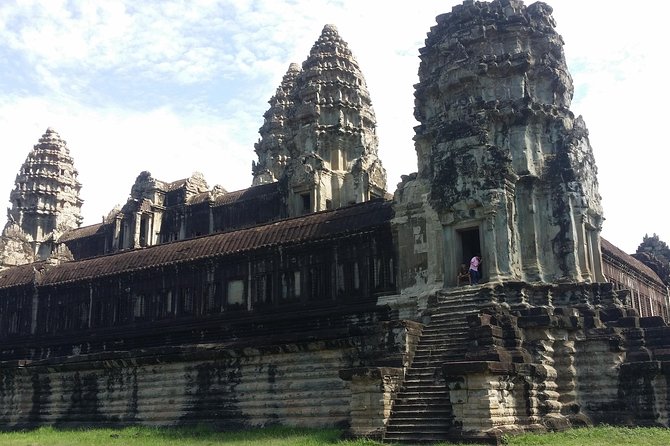 2 Days Angkor Wat Sunrise and Sunset Private Tour - Eastern Mebon adds an earlier chapter
