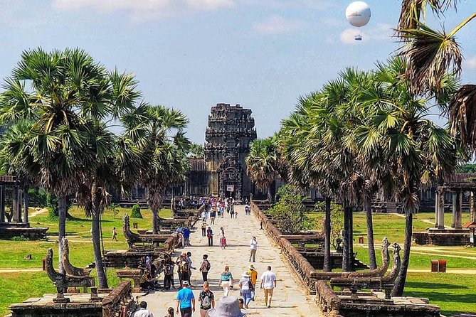 2-Days Tour (The Best Historical of Khmer Empire) - Pre Rup closes Day One with a possible sunset