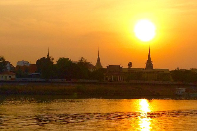 2hours Private Sunset Cruise with unlimited beer, soft drinks and Tour guide - Four Faces River and Diamond Island