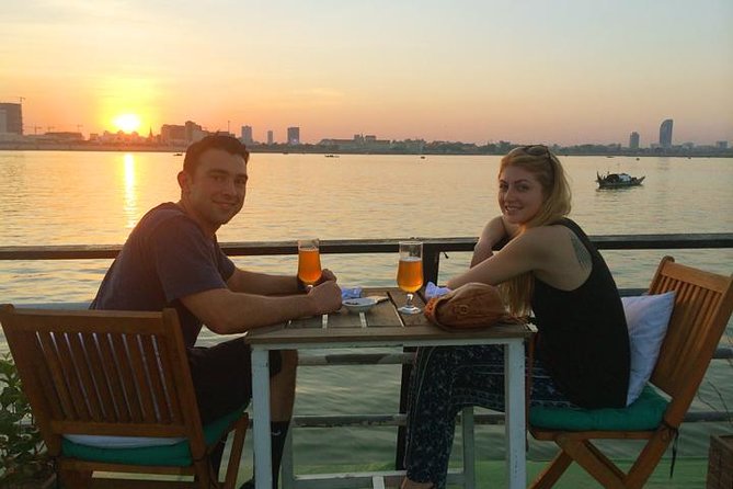 2hours Private Sunset Cruise with unlimited beer, soft drinks and Tour guide - What the guide adds to the ride
