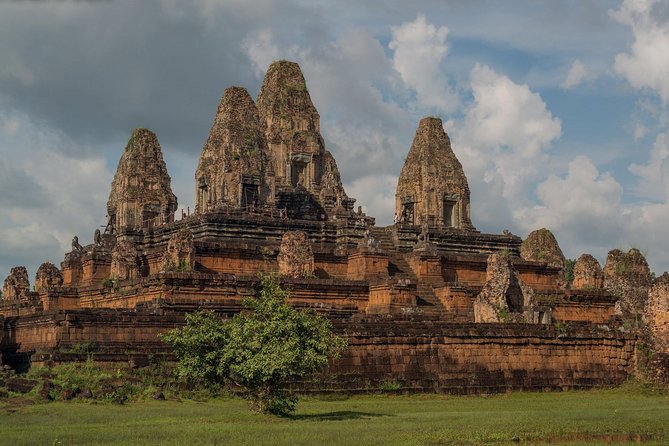 3-Day Angkor Wat & All Interesting Major Temples & Kulen Mount Waterfall - Day one: Angkor Wat, Ta Prohm, and the heart of Angkor Thom