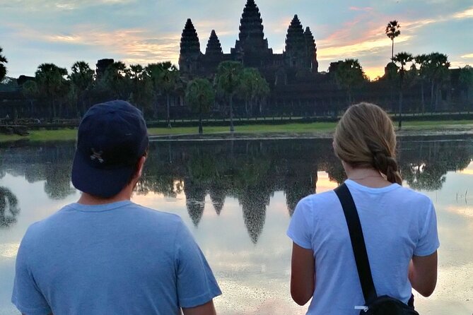 3-Days Private Angkor Wat Sunrise/Sunset Tours & Floating Village - Day two: quiet eastern temples and Banteay Srei