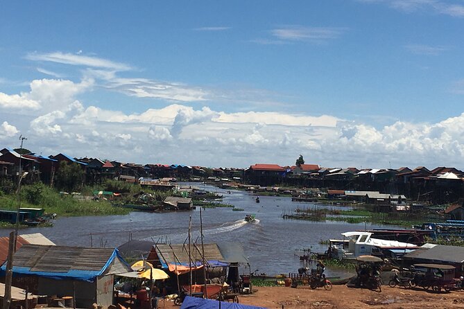 A day Trip Sightseeing Phnom Penh - Siem Reap - Private English Speaking Driver - Kampong Kdei Ancient Bridge and its naga railings