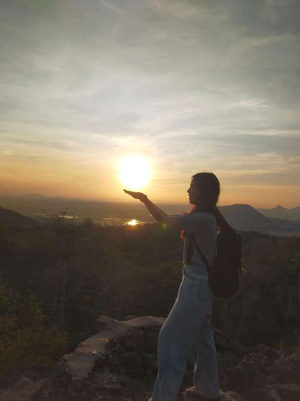A Day TukTuk Bambootrain, Banan, Killing & Bat Caves, Sunset - FAQ