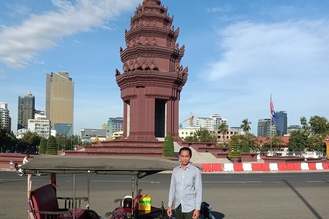 A Full Day Tour for Royal Palace, S21, Killing Fields & More - A full day that connects Phnom Penh’s beauty and sorrow