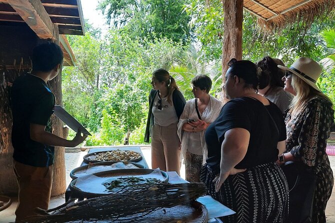 A Half Day Tour in Phnom Penh City - Timing, clothing, and practical planning