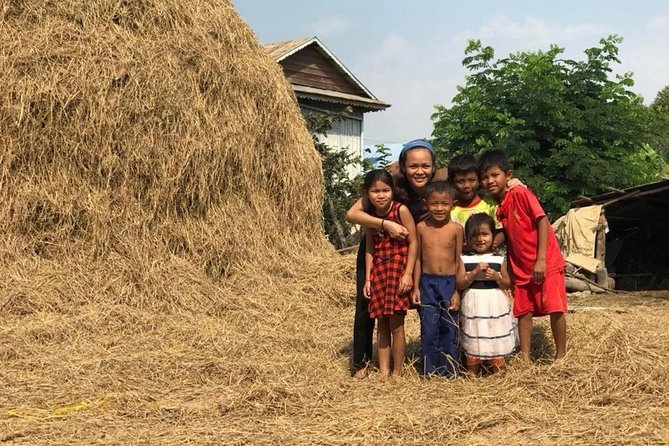 Afternoon tour by tuk tuk to bamboo train,bat cave,killing cave,countryside. - Kampong Pil and the countryside by tuk-tuk