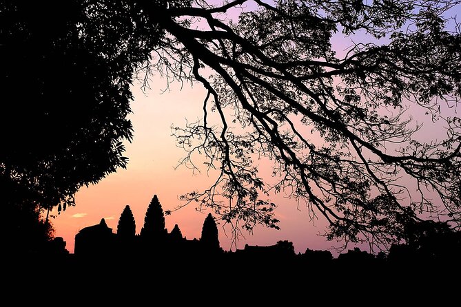 Angkor 2-Day Sunset & Sunrise Small-Group Tour - Why the air-conditioned vehicle matters