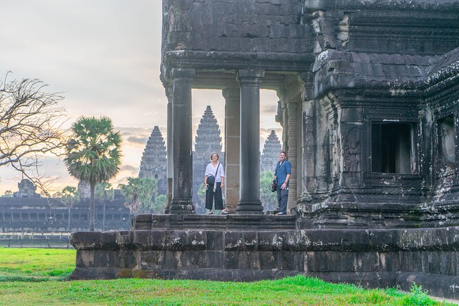 Angkor Adventure Vespa Tour / Tuk Tuk or Car - 8:00 a.m. pickup and the first ride into Angkor