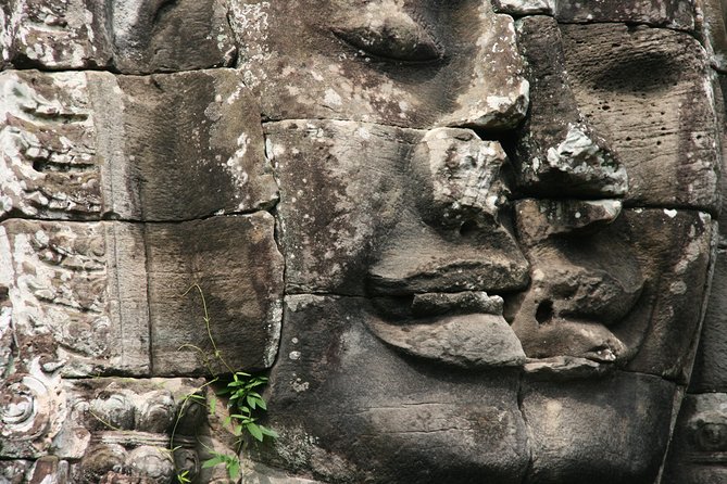 Angkor Explorer by Cambodiajeep - Angkor Wat: begin with the grandest site