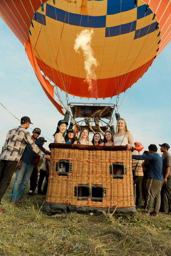 Angkor Stunning Hot Air Balloon - What the Flight Feels Like as a Shared Experience