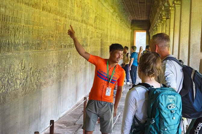 Angkor Sunrise Bike Tour - Breakfast & Lunch included - Ta Prohm and the power of nature