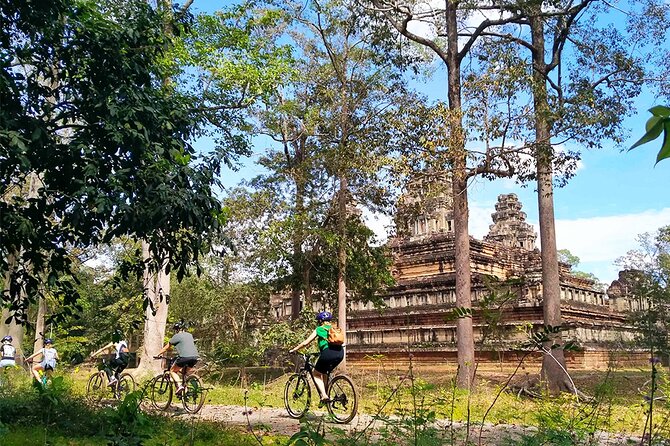 Angkor Sunrise Bike Tour - Breakfast & Lunch included - Angkor Thom and the South Gate