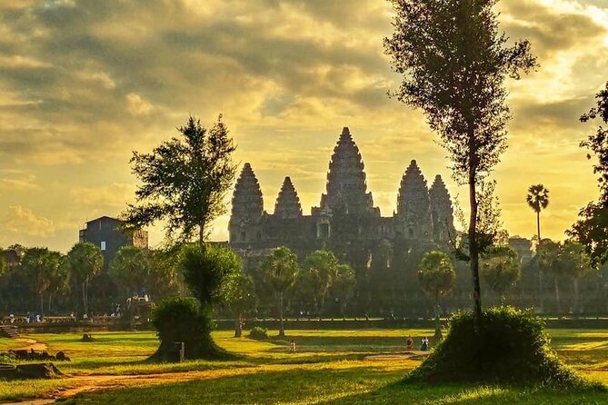 Angkor Sunrise Expedition Cycling Through Serene Backroads - What $69 really covers