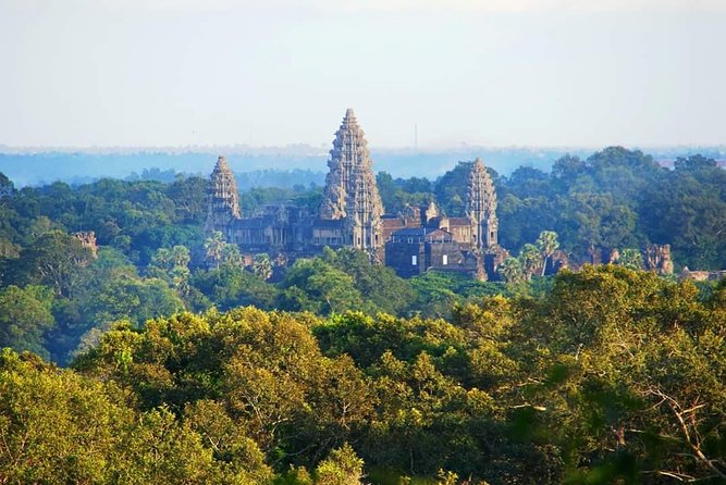 Angkor temples Tour - Angkor Thom and the scale of an old capital