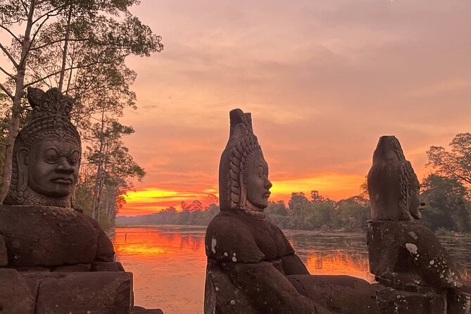 Angkor Wat at Sunrise - Exploring the world’s largest religious monument