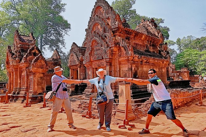 Angkor Wat & Banteay Srey Tour - Banteay Srei: the small temple with fine detail