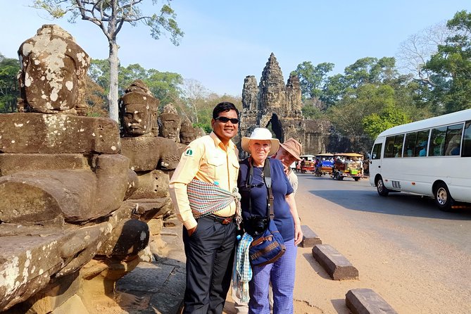 Angkor Wat & Banteay Srey Tour - The guide can shape the whole day