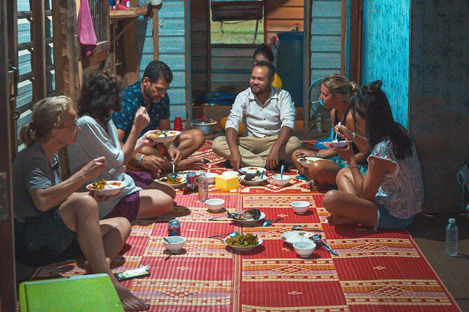 Angkor Wat Experience Temple Pass and Siem Reap Food Tour - A hotel break before the food tour