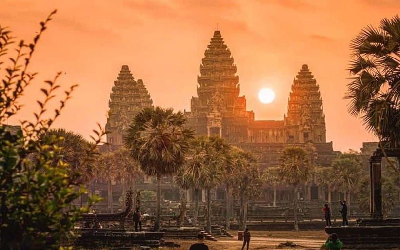 Angkor Wat: Full-Day Guided Sunset Tour - Hotel pickup and a comfortable ride