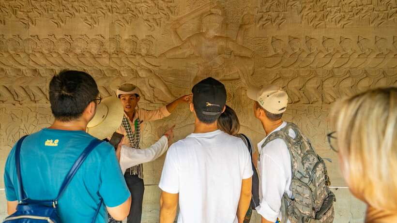 Angkor Wat: Guided Jeep Tour Inclusive lunch at local house - Lunch at a local house changes the pace