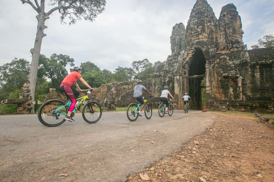 Angkor Wat: Guided Sunrise Bike Tour w/ Breakfast and Lunch - What the $55 price really covers