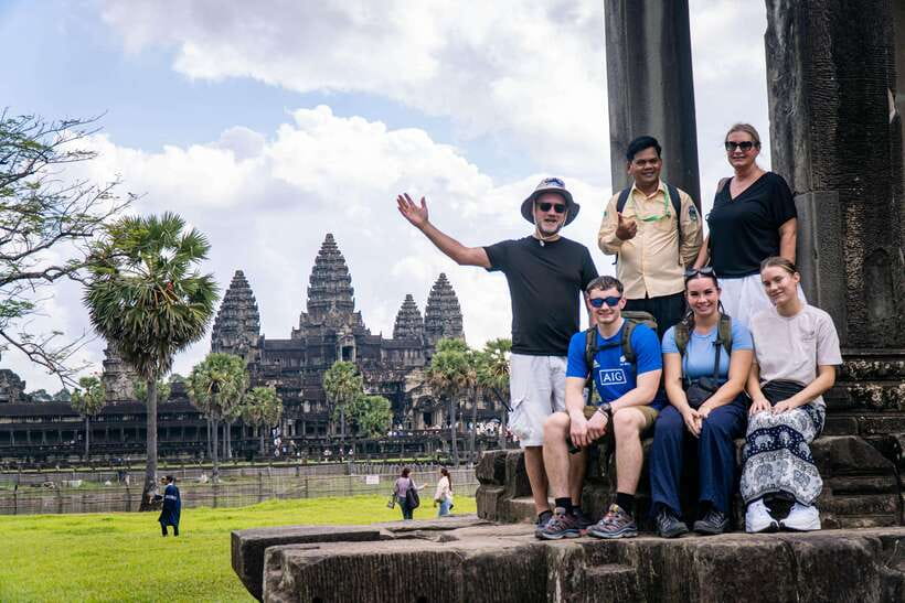 Angkor Wat: Guided Vespa Tour / Tuk Tuk or Car - Key points at a glance