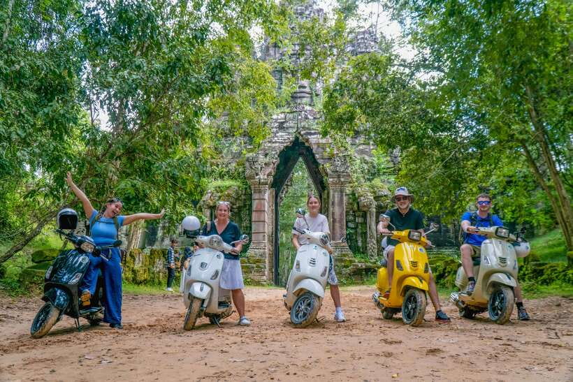 Angkor Wat: Guided Vespa Tour / Tuk Tuk or Car - Ta Prohm and the trees that took over