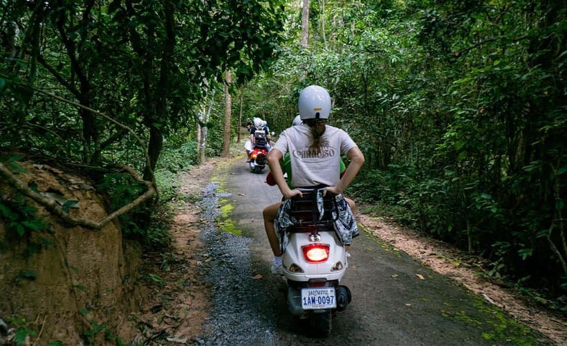 Angkor Wat: Guided Vespa Tour / Tuk Tuk or Car - Angkor Wat deserves the final major stop