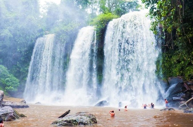 Angkor Wat Private 2 day tour including National Park Phnom Kulen - Lunch near Ta Prohm, with food paid separately