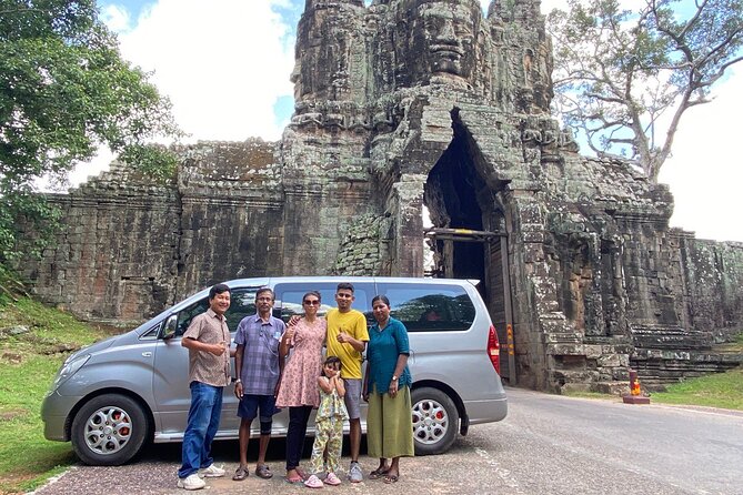 Angkor Wat Private One Day tour including sunrise & Banteay Srey - Comfort and clothing at the temples
