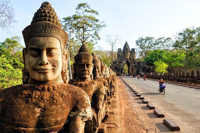 Angkor Wat Private Tour with English Speaking Driver, NO guide - No guide means more freedom and less context