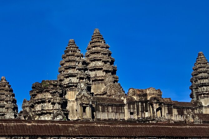 Angkor Wat Small Circuit & Sunset Tour - Ta Prohm: the famous temple with trees in its walls