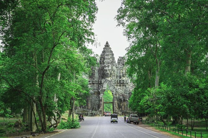 Angkor Wat Small-Group Sunrise Tour from Siem Reap - Ta Prohm and the power of a partly overgrown ruin