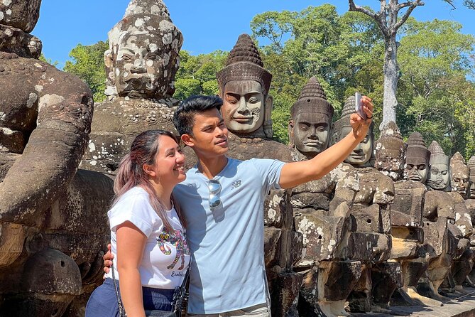 Angkor Wat Small Group Tour and Sunset with Lunch Included - Lunch and Phum Preah Dak bring the day back to local life