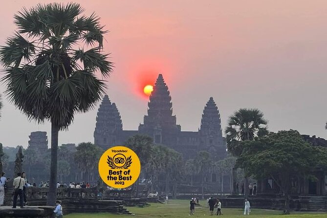 Angkor Wat Sunrise & All Highlight Angkor Temple Private Day Tour - Angkor Thom and the smiling faces of Bayon